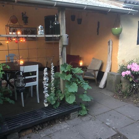 Retro Bolig - Fyldt Med Hygge! Ingen Luksus Διαμέρισμα Kolind Εξωτερικό φωτογραφία