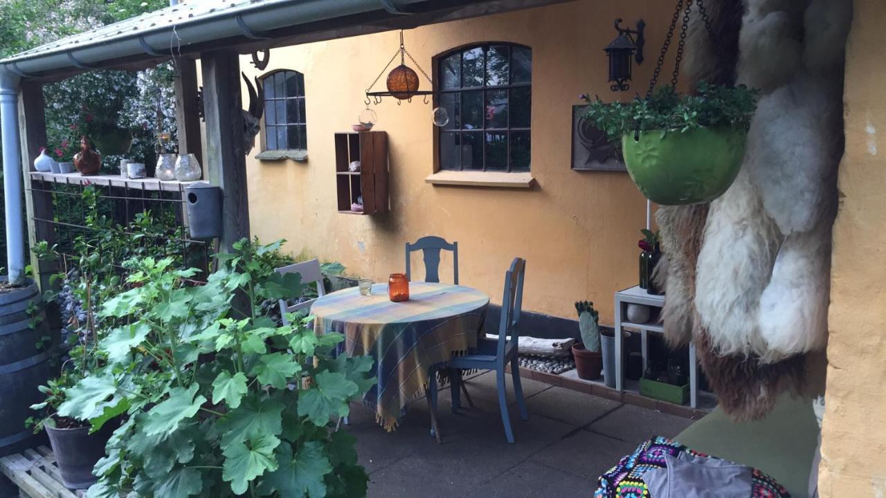 Retro Bolig - Fyldt Med Hygge! Ingen Luksus Διαμέρισμα Kolind Εξωτερικό φωτογραφία